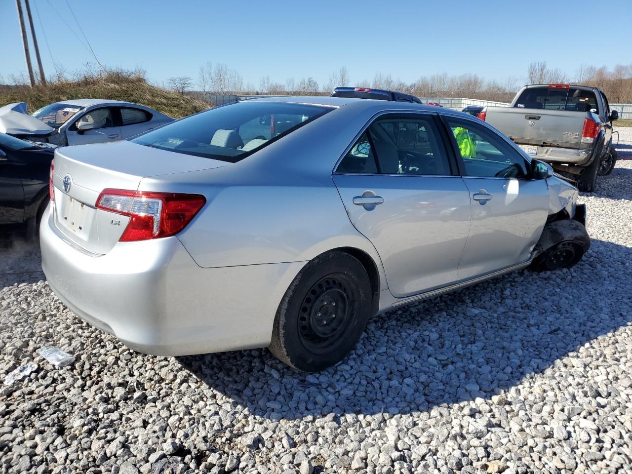 2012 TOYOTA CAMRY BASE - Фото 3