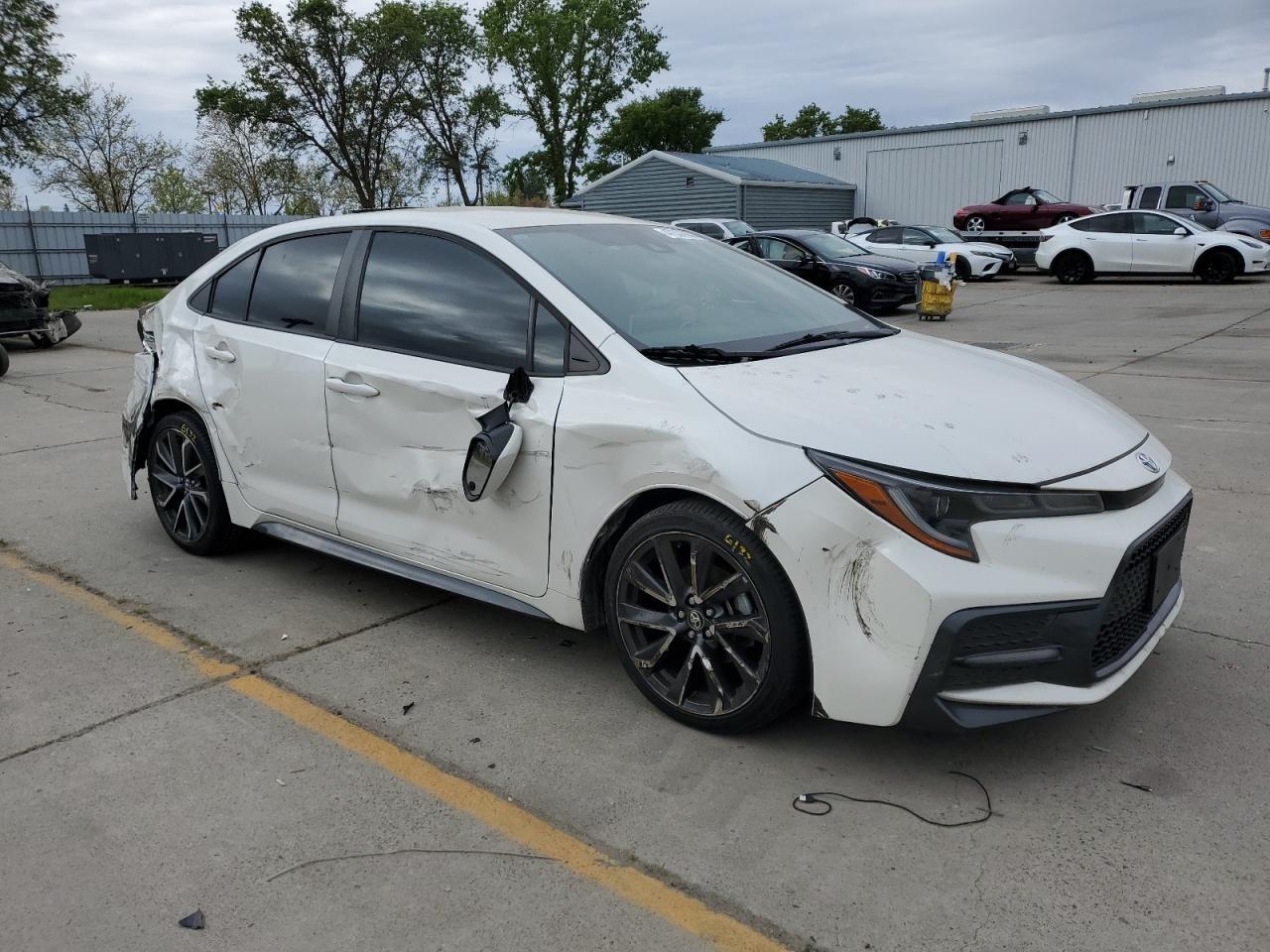 2020 TOYOTA COROLLA SE - Фото 4
