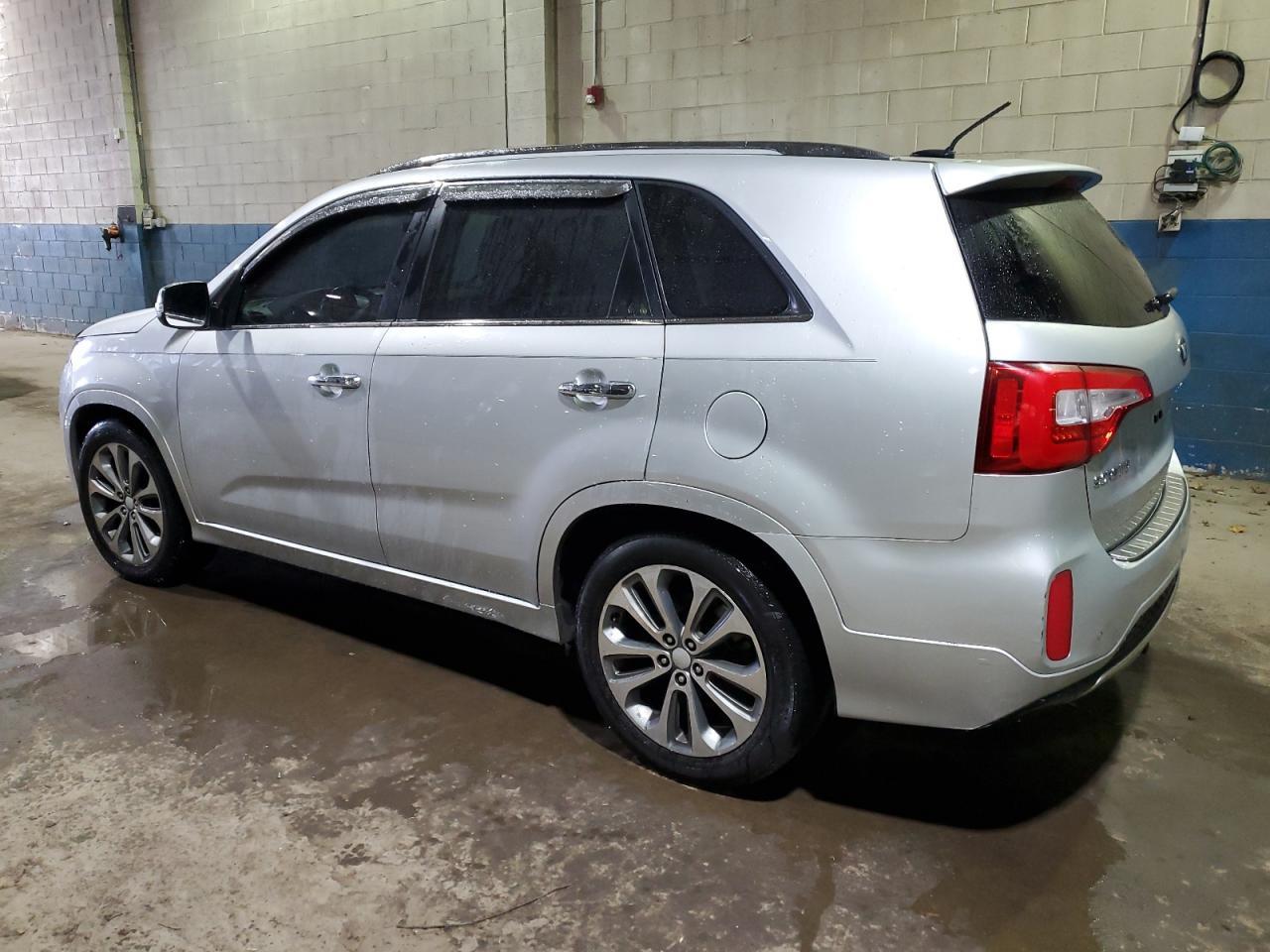 2015 KIA SORENTO SX - Image 2