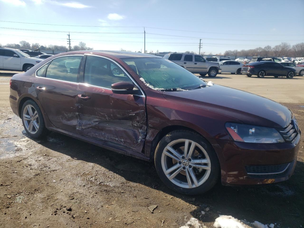 2014 VOLKSWAGEN PASSAT SE - Фото 4