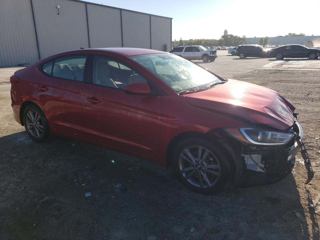 2018 HYUNDAI ELANTRA SE - Фото 4