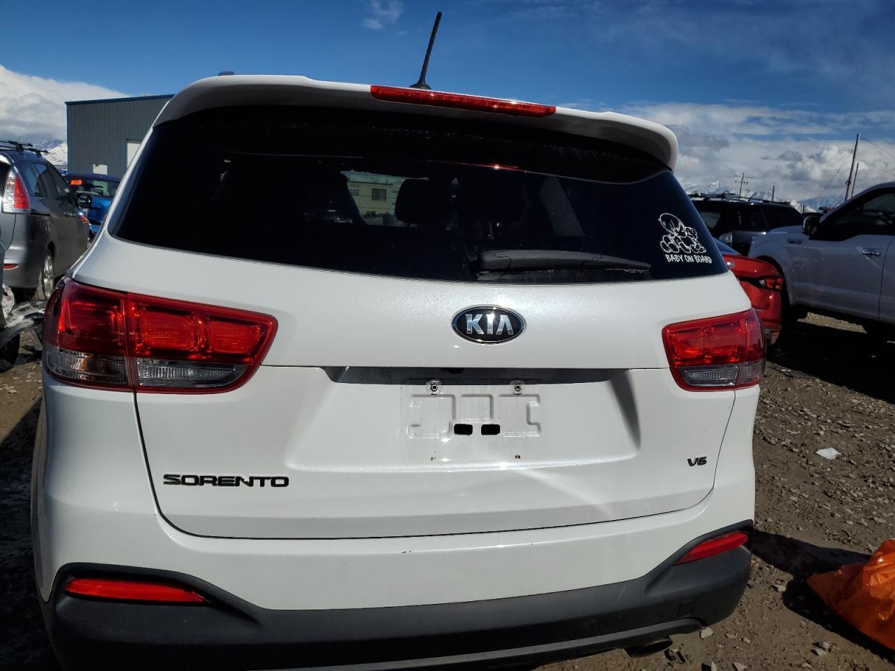 2017 KIA SORENTO LX - Image 6