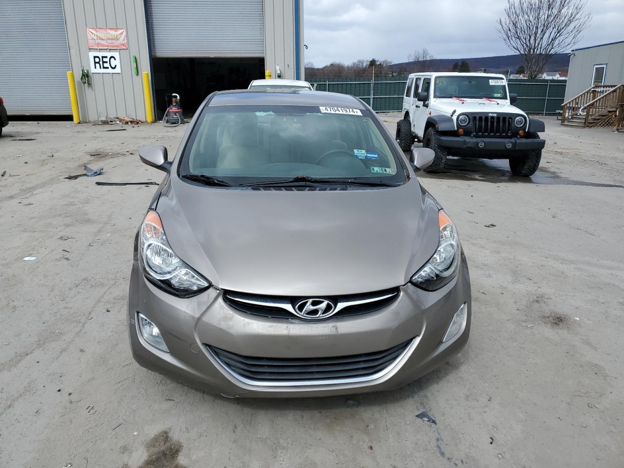 2013 HYUNDAI ELANTRA GL - Image 5