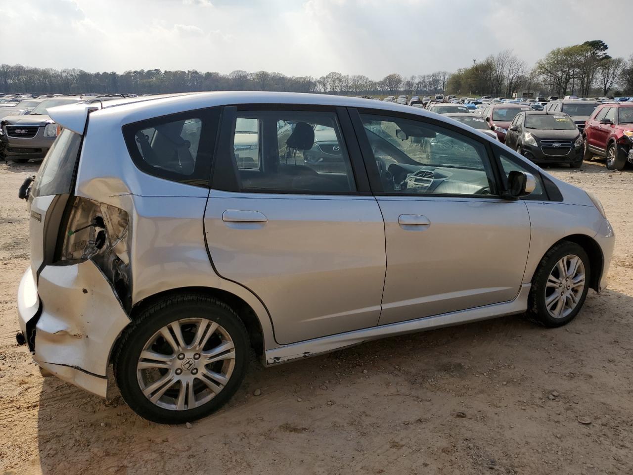 2011 HONDA FIT SPORT - Фото 3