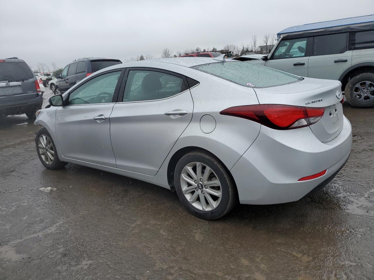 2015 HYUNDAI ELANTRA SE - Image 2