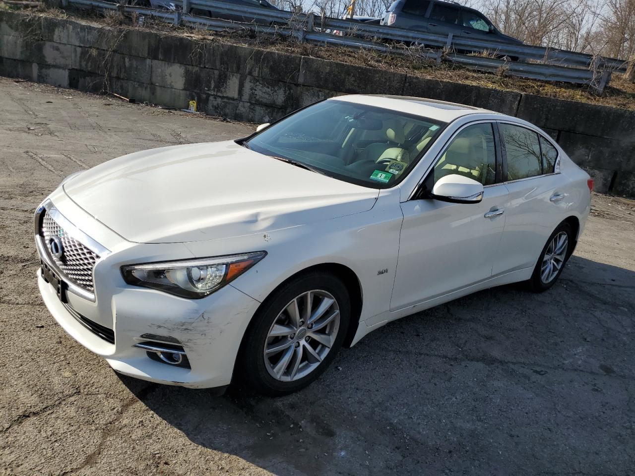 2016 INFINITI Q50 PREMIU