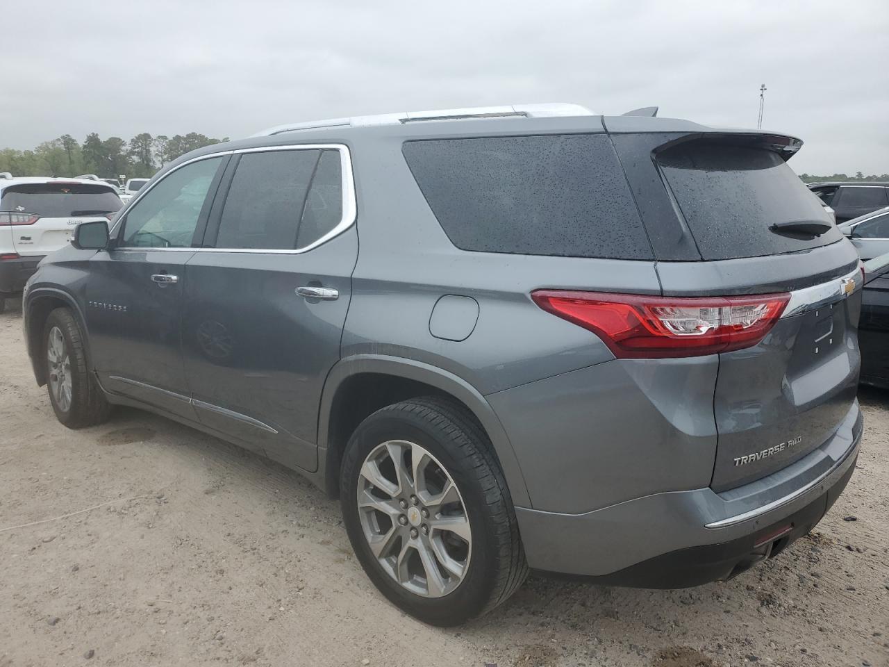 2021 CHEVROLET TRAVERSE P - Image 2