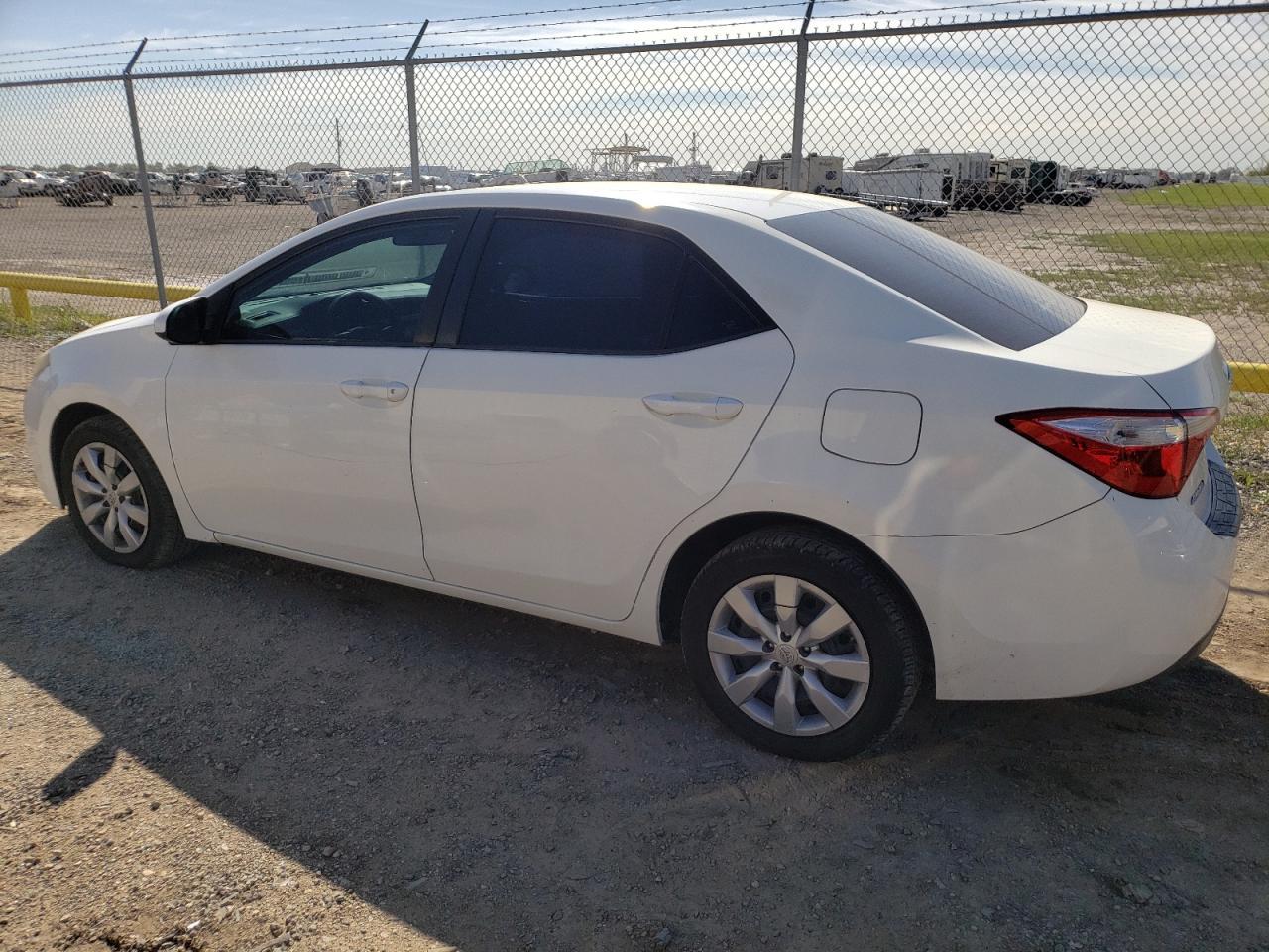 2015 TOYOTA COROLLA L - Image 2