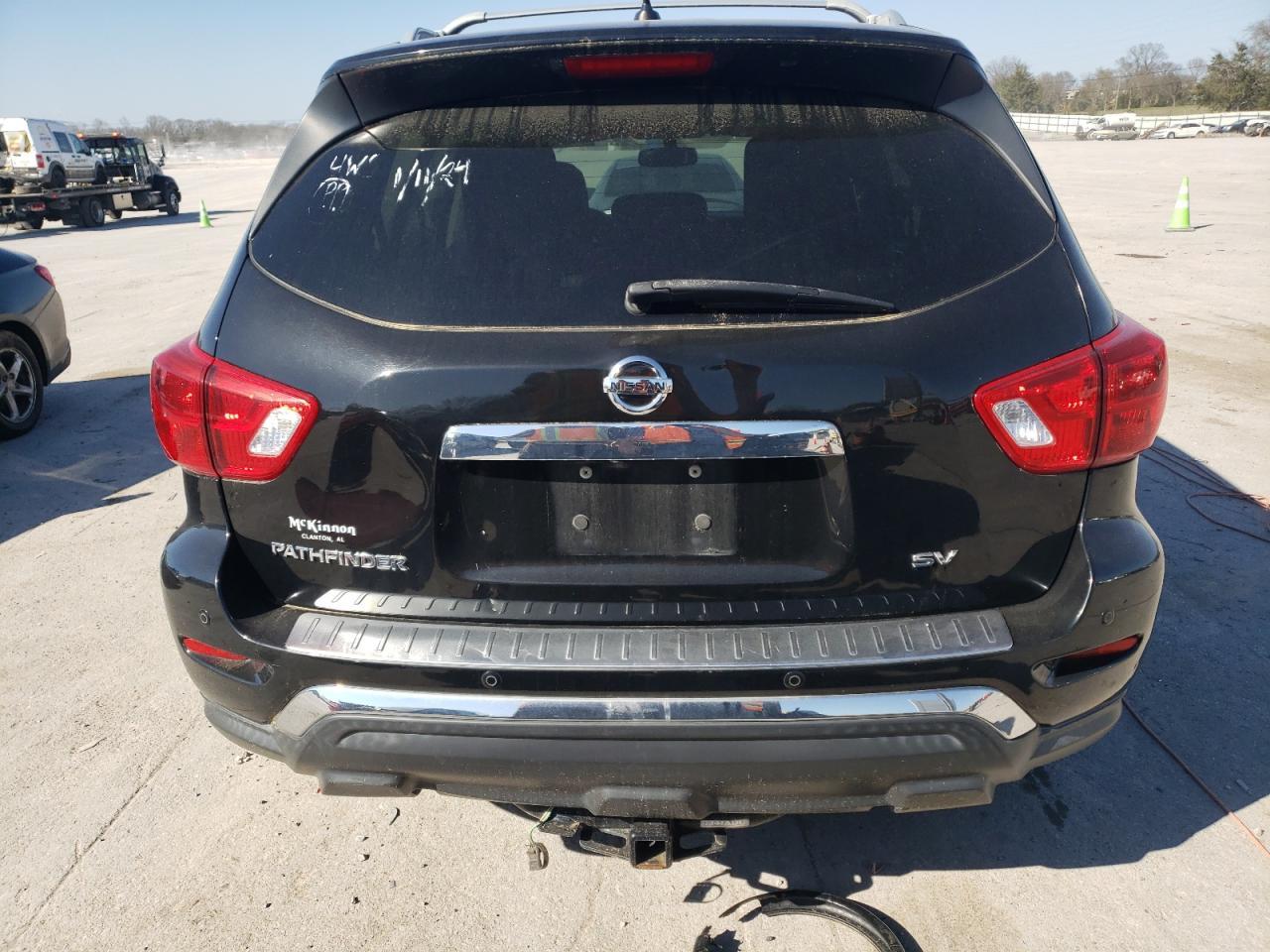 2017 NISSAN PATHFINDER - Image 6