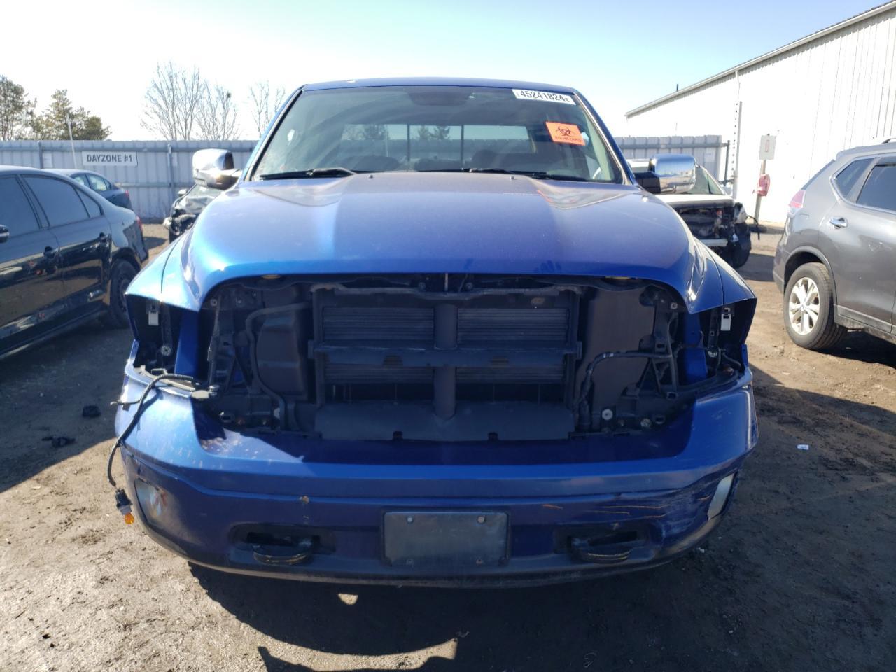 2017 RAM 1500 SLT - Image 5