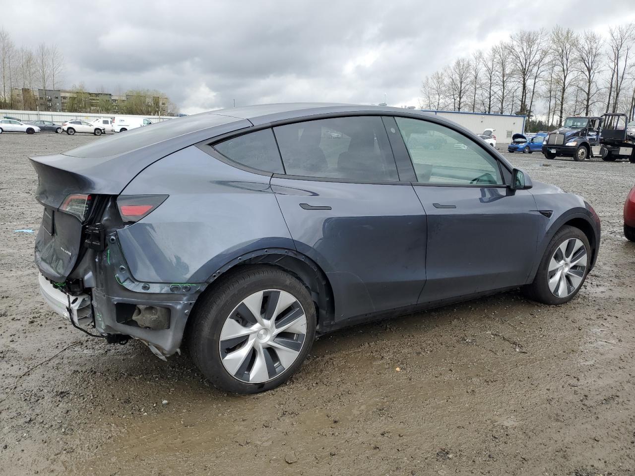 2023 TESLA MODEL Y - Фото 3