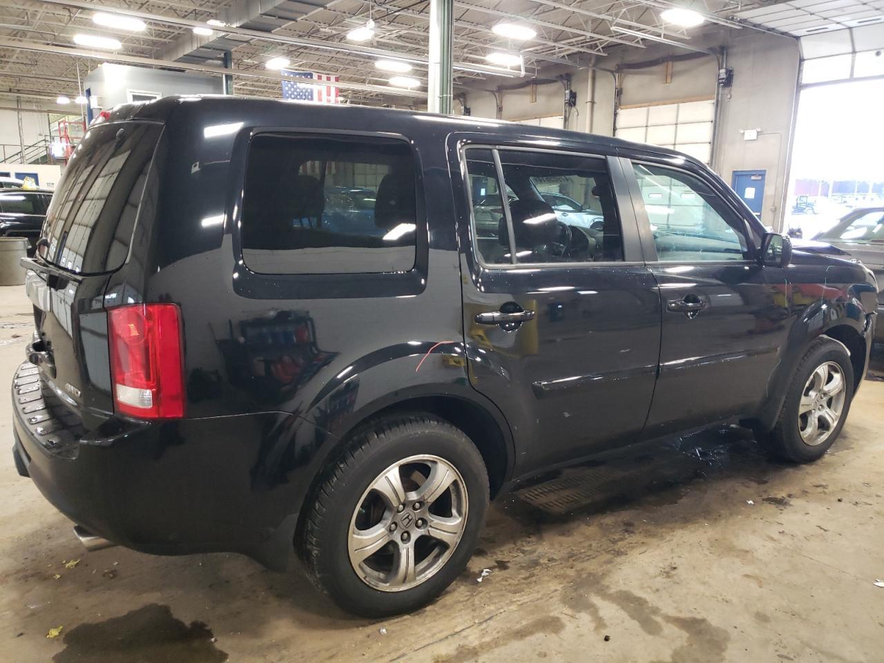 2015 HONDA PILOT EX - Фото 3