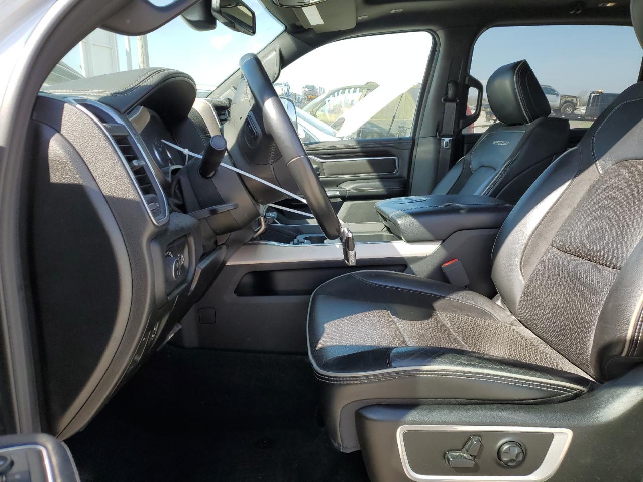2019 RAM 1500 LARAM - Фото 7