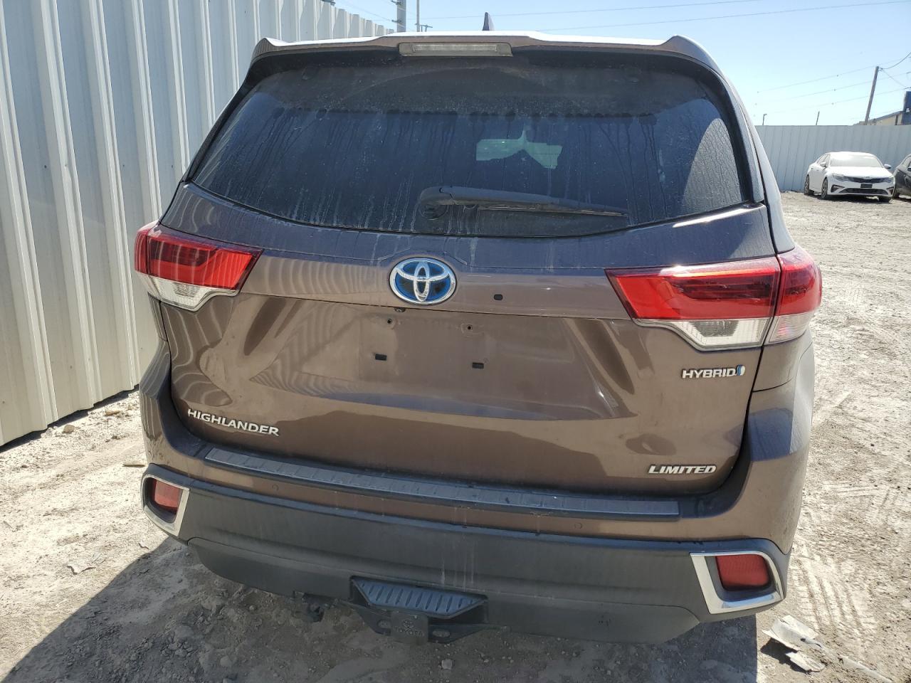 2019 TOYOTA HIGHLANDER - Image 6