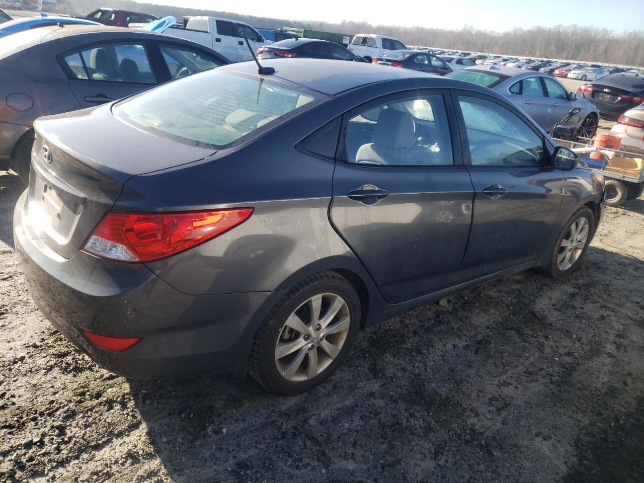 2012 HYUNDAI ACCENT GLS - Image 3