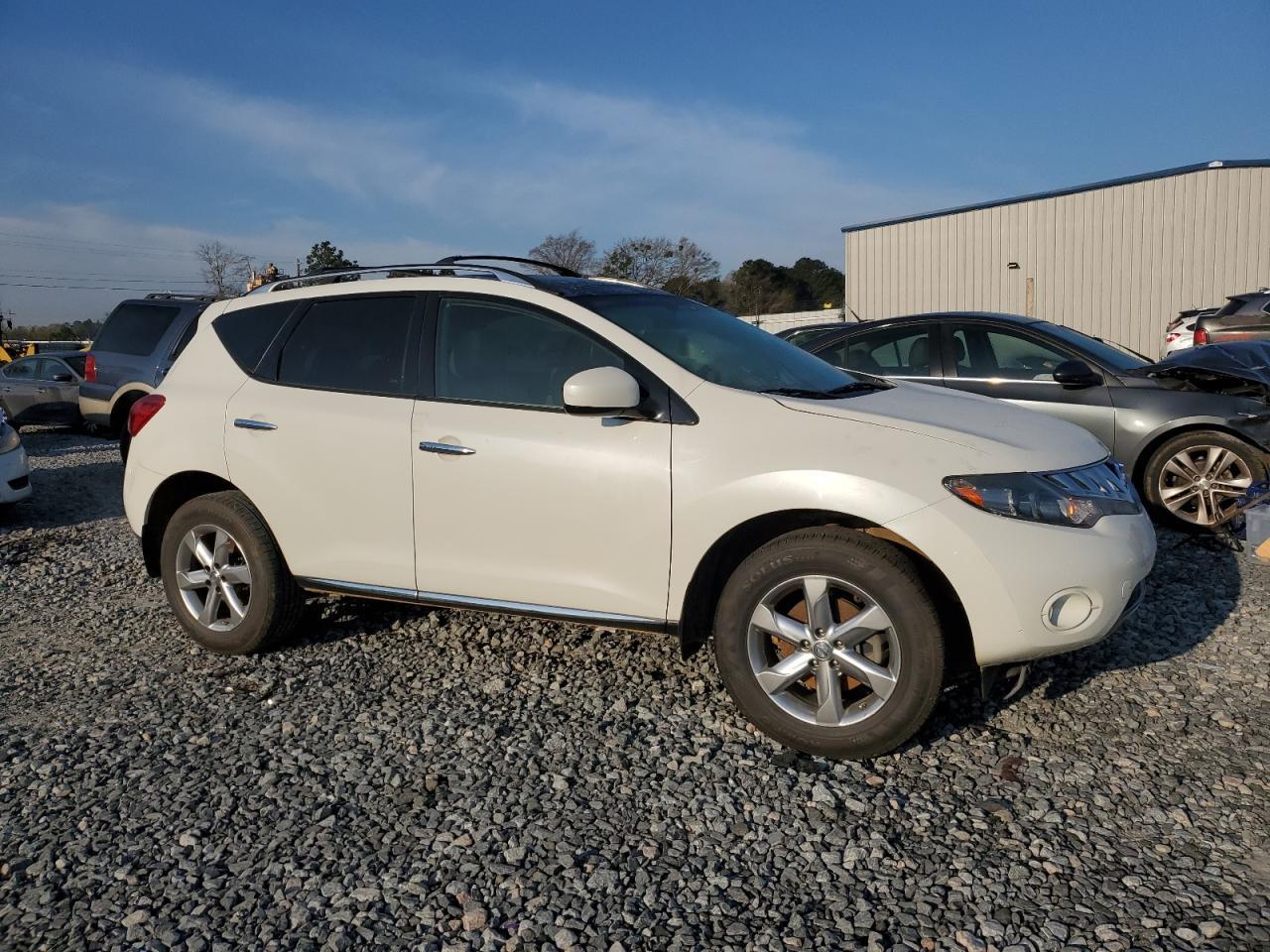 2010 NISSAN MURANO S - Image 4
