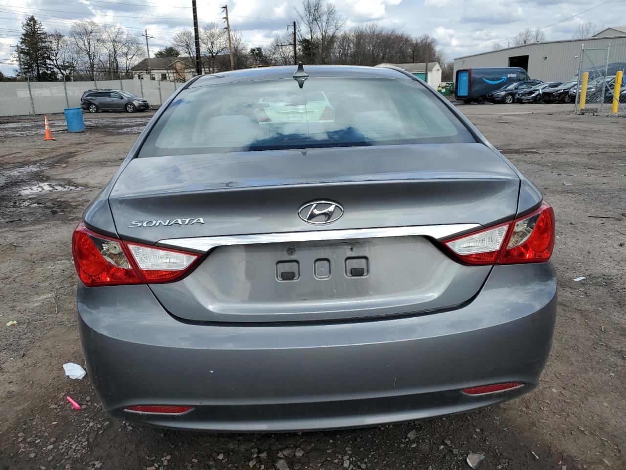 2011 HYUNDAI SONATA GLS - Image 6