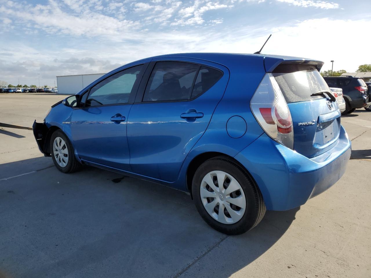 2013 TOYOTA PRIUS C - Фото 2