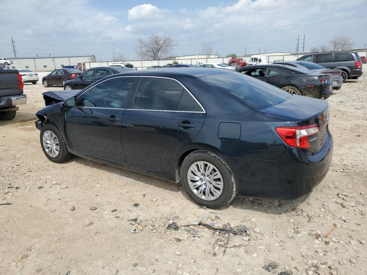 2014 TOYOTA CAMRY L - Image 2