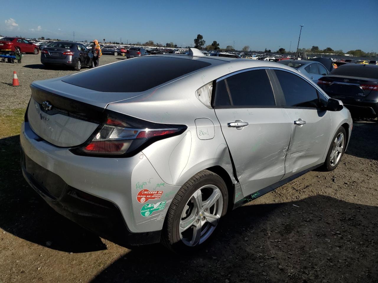 2017 CHEVROLET VOLT LT - Фото 3