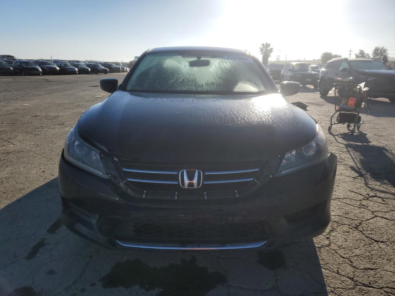 2014 HONDA ACCORD LX - Image 5
