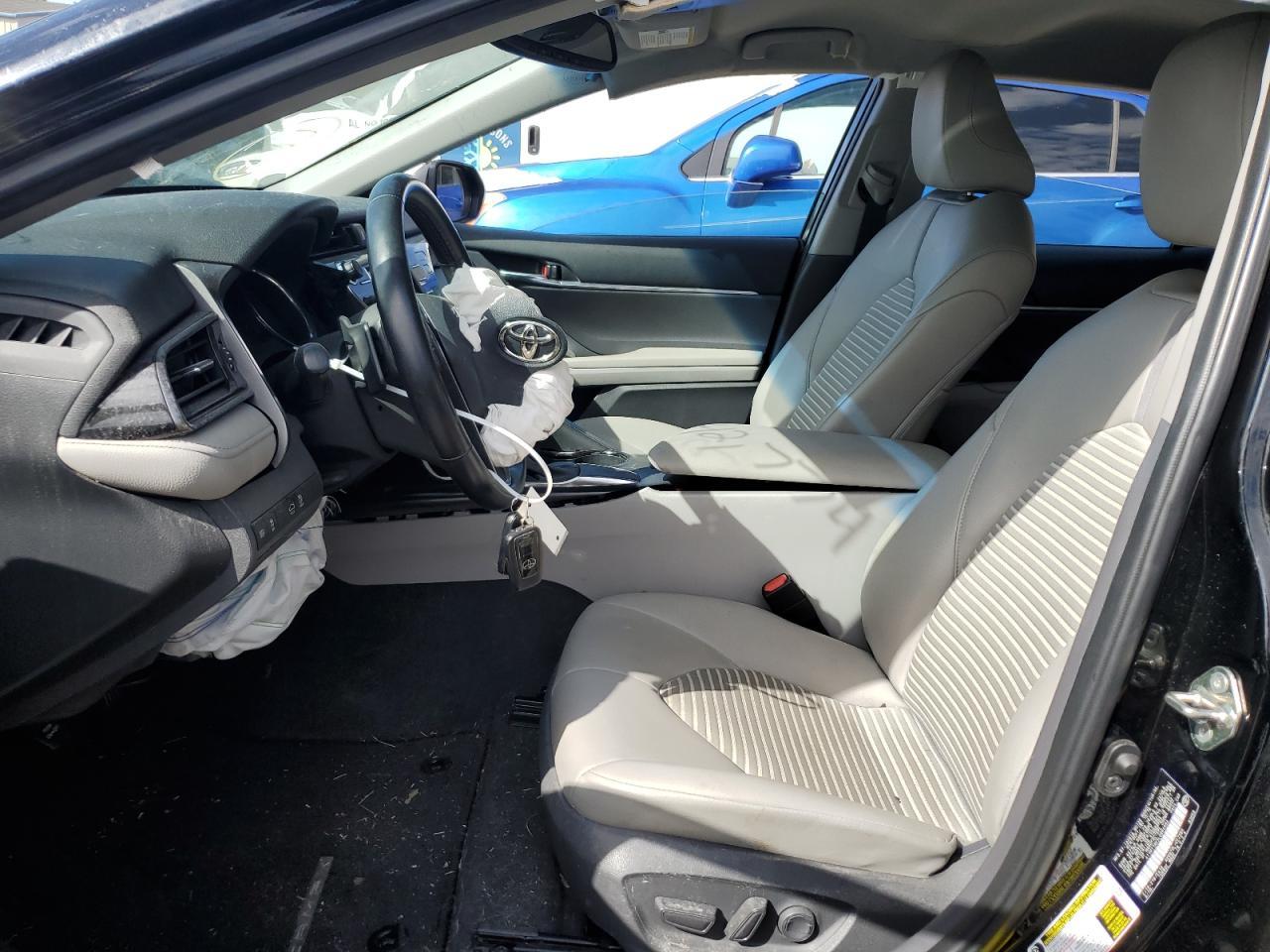 2020 TOYOTA CAMRY SE - Фото 7