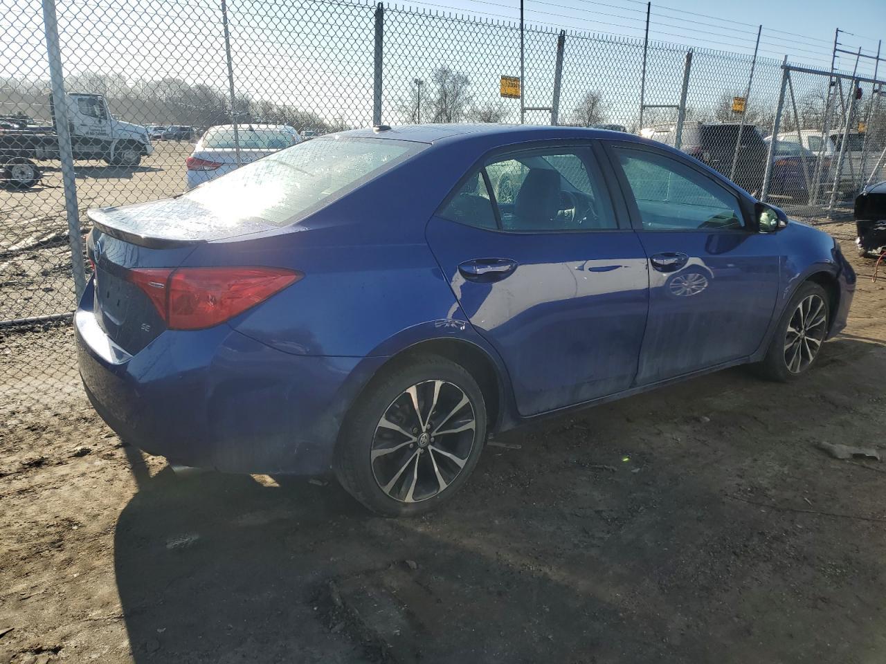 2018 TOYOTA COROLLA L - Image 3