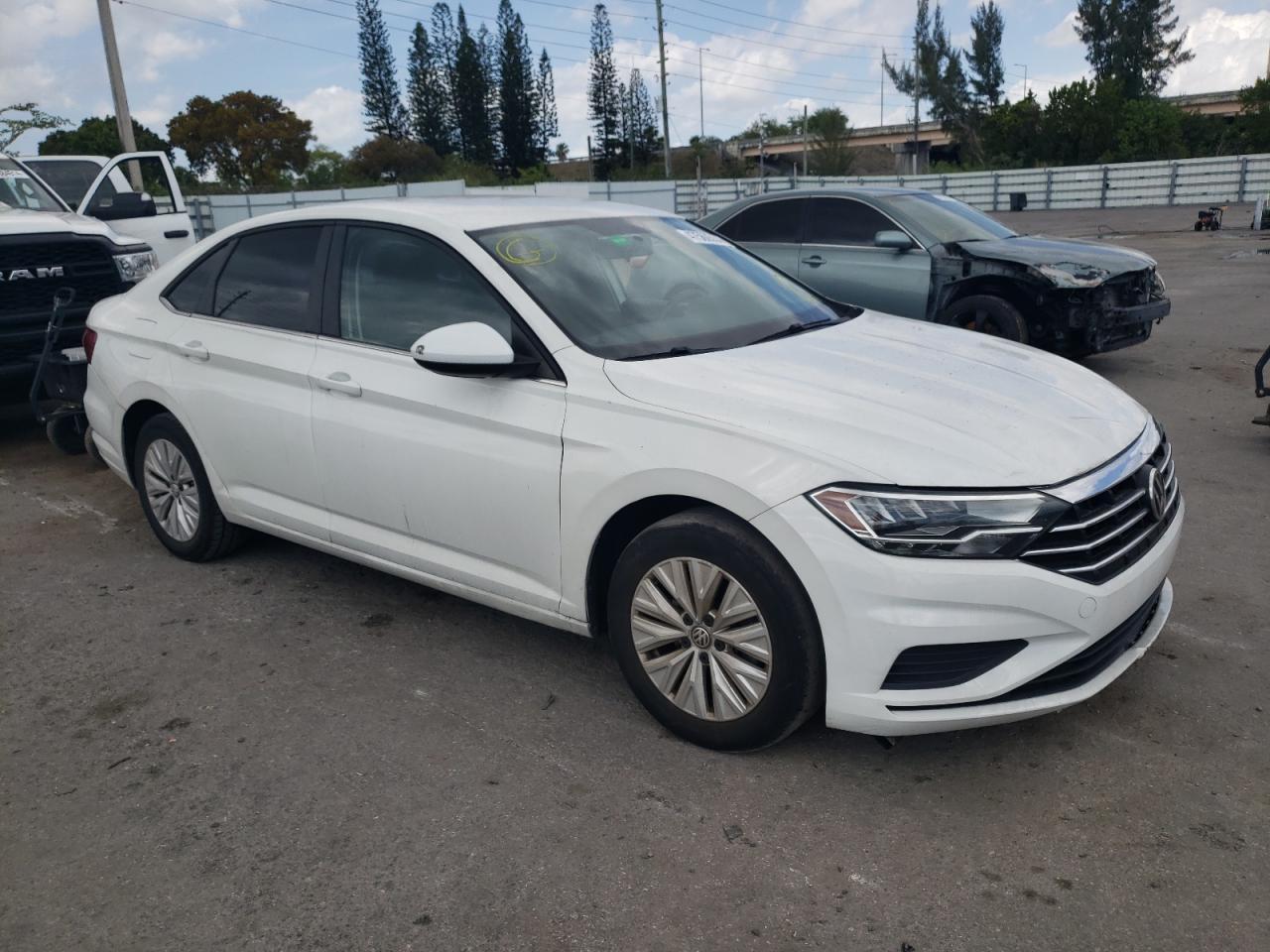 2019 VOLKSWAGEN JETTA S - Image 4
