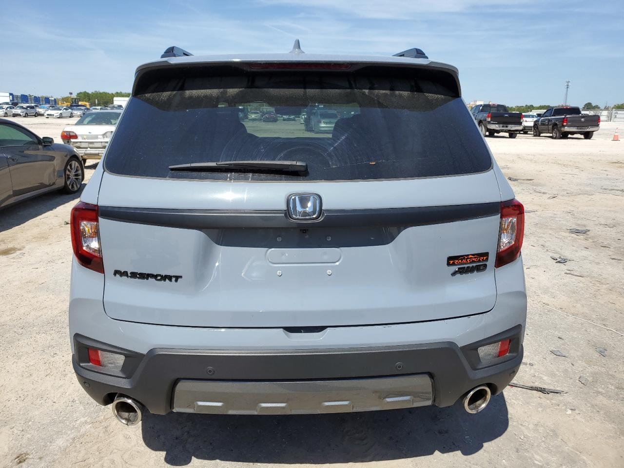 2023 HONDA PASSPORT T - Image 6