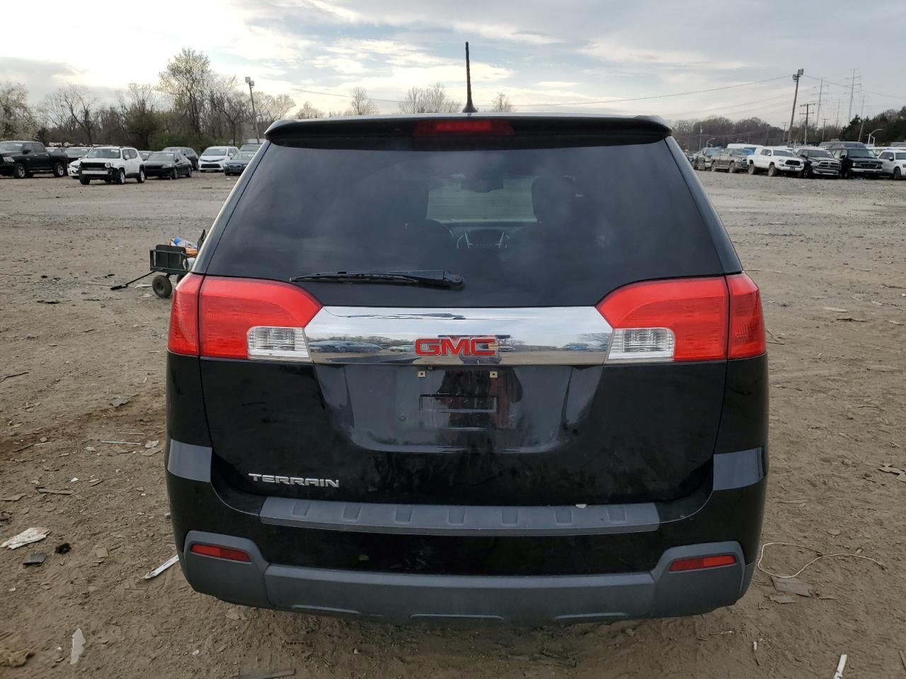 2014 GMC TERRAIN SL - Image 6