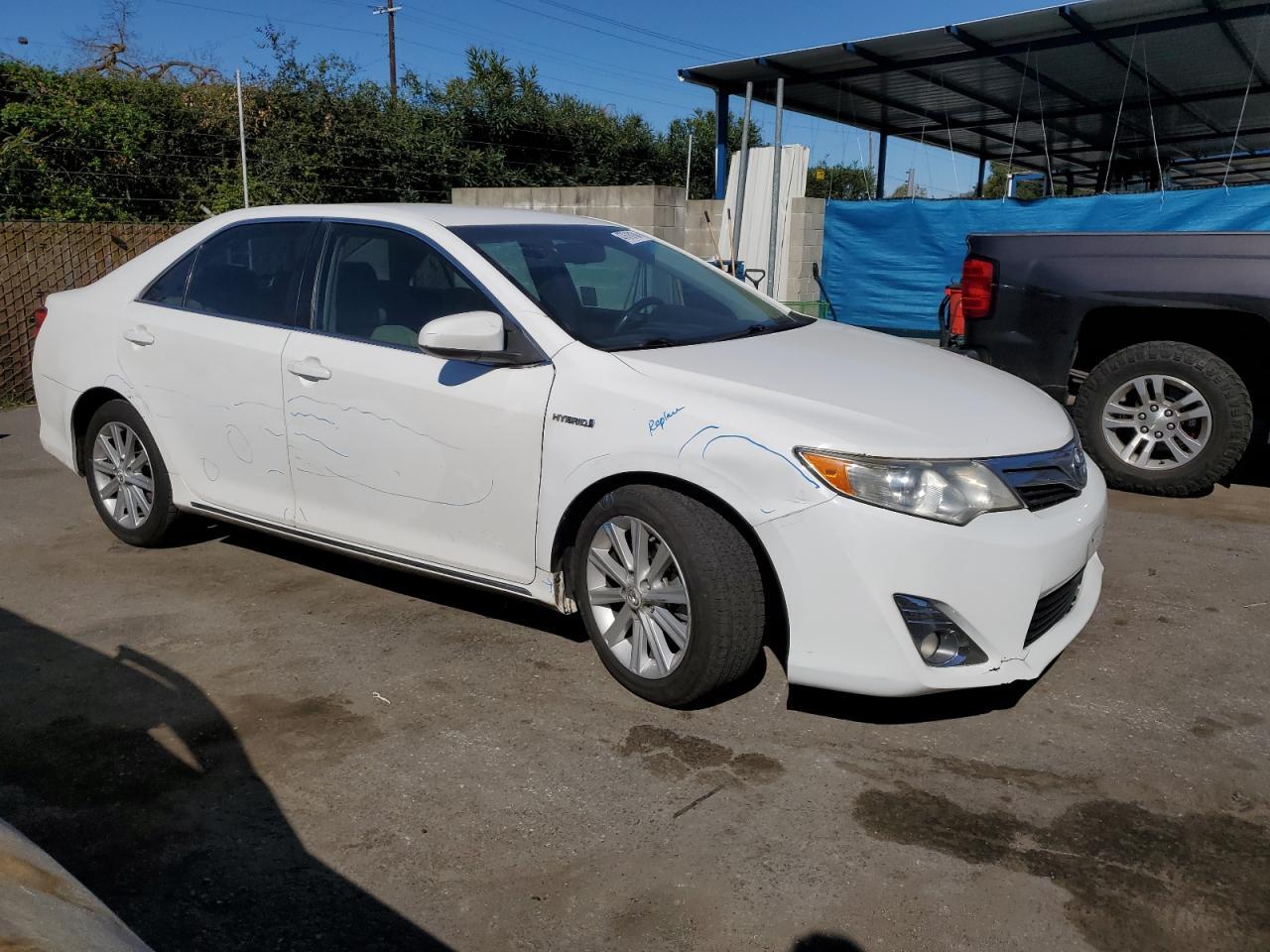 2012 TOYOTA CAMRY HYBR - Image 4