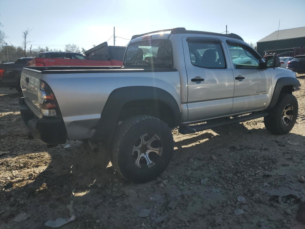 2013 TOYOTA TACOMA DOU - Image 3