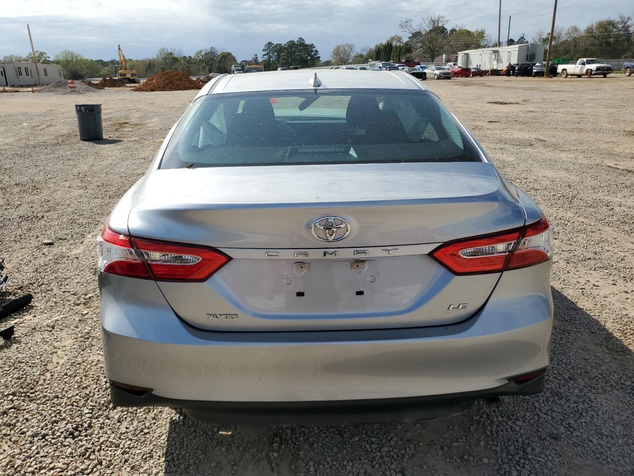 2020 TOYOTA CAMRY LE - Фото 6