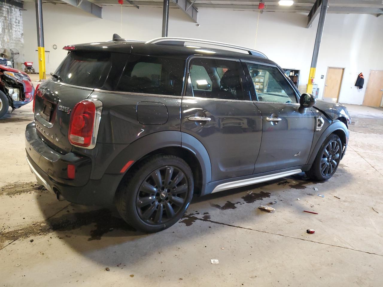 2017 MINI COOPER S C - Image 3