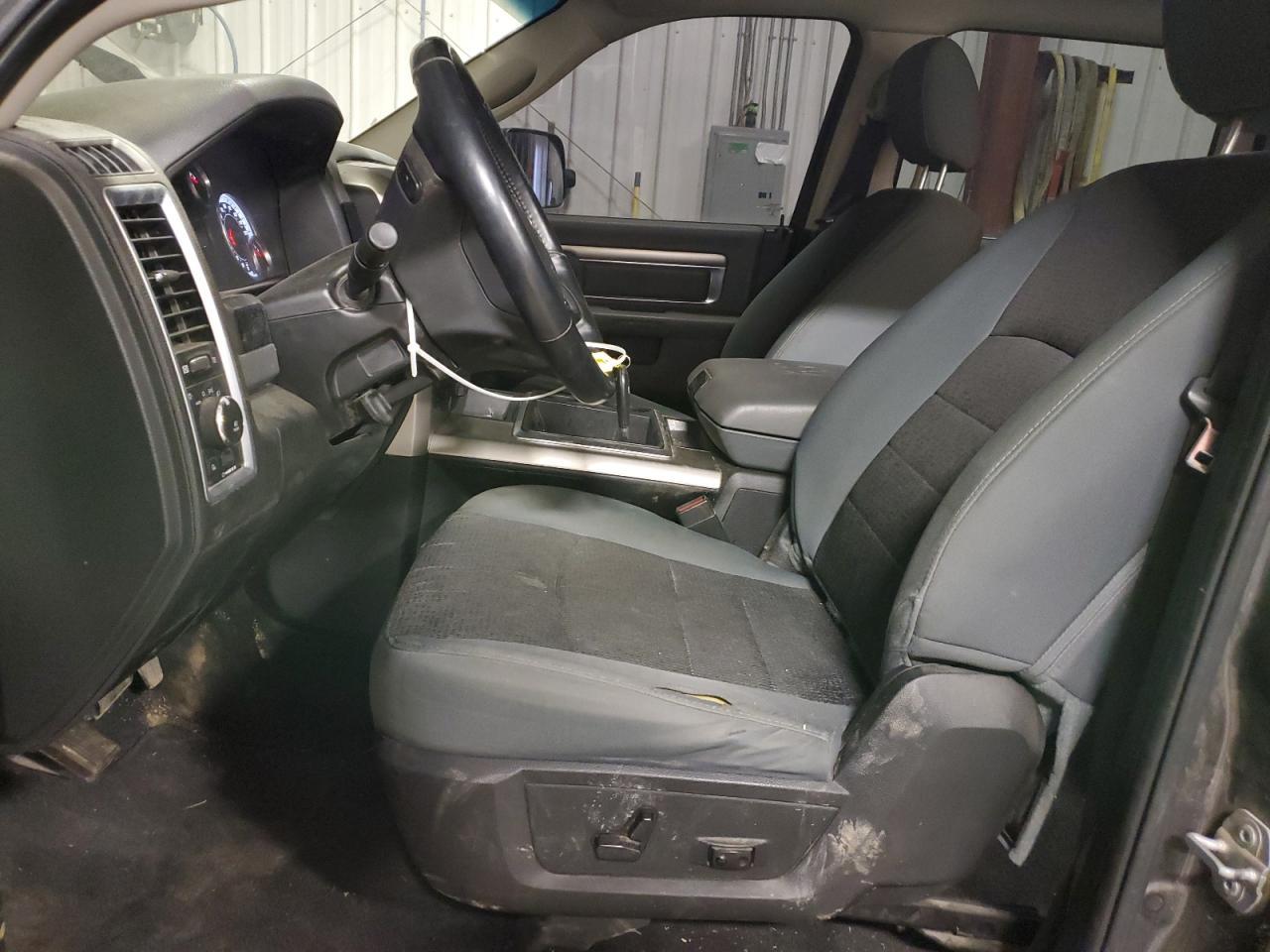 2015 RAM 1500 SLT - Image 7