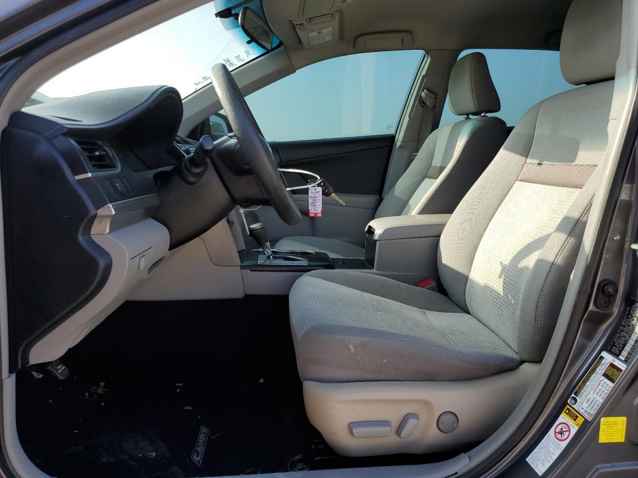 2014 TOYOTA CAMRY L - Image 7