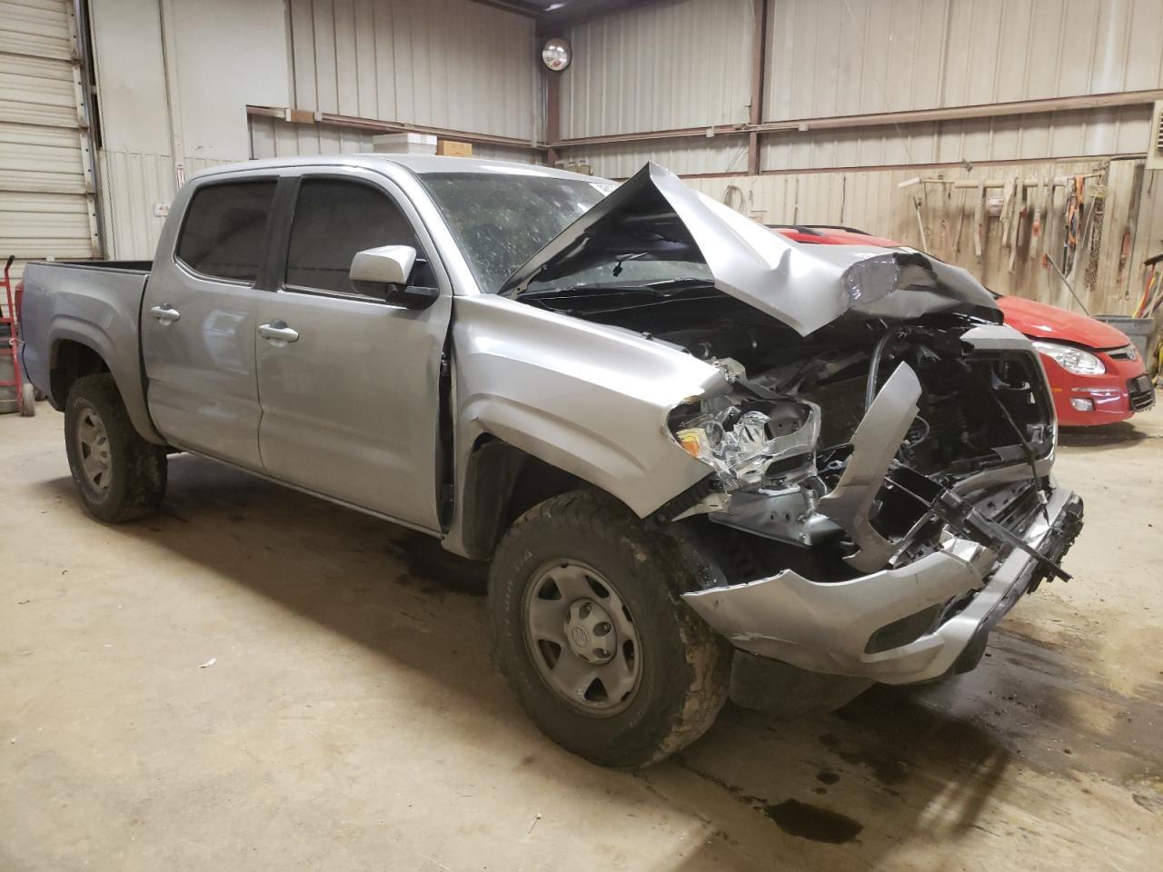 2019 TOYOTA TACOMA DOU - Фото 4