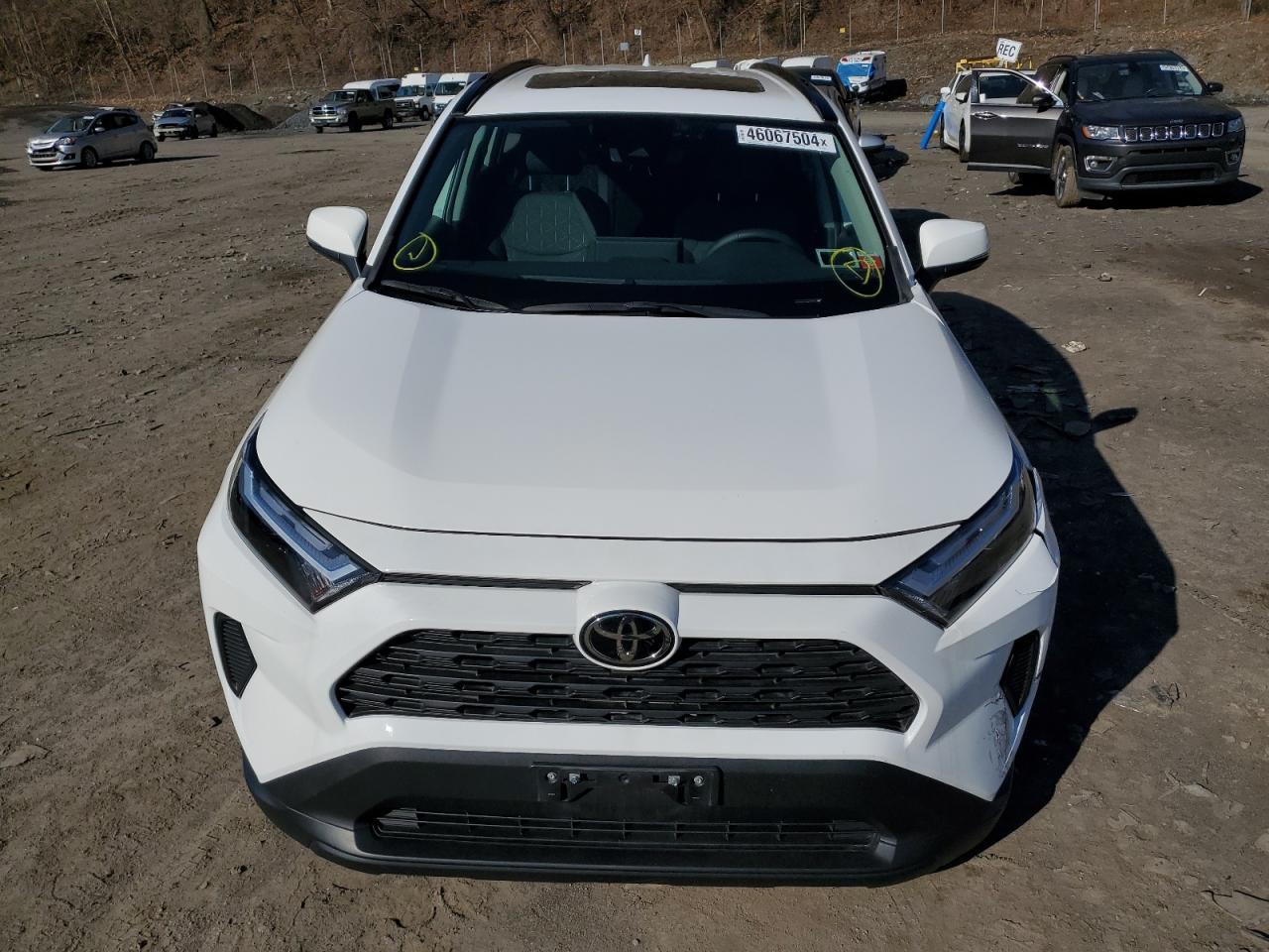 2022 TOYOTA RAV4 XLE - Image 5