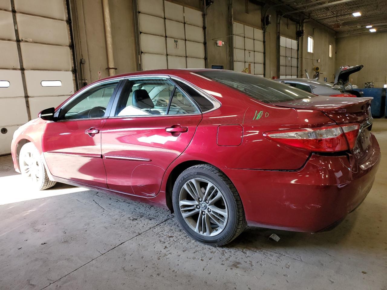 2016 TOYOTA CAMRY LE - Image 2