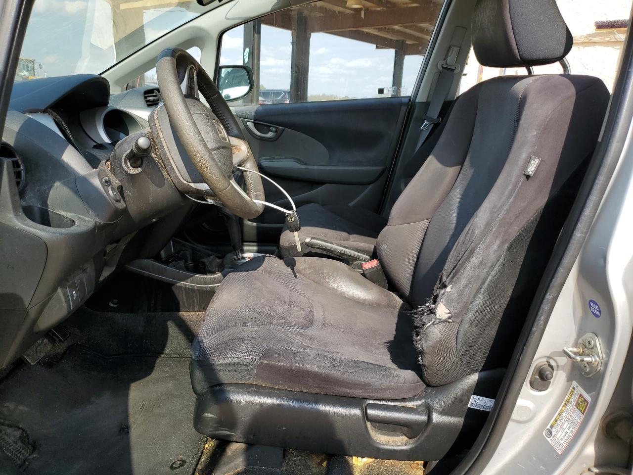 2011 HONDA FIT SPORT - Фото 7