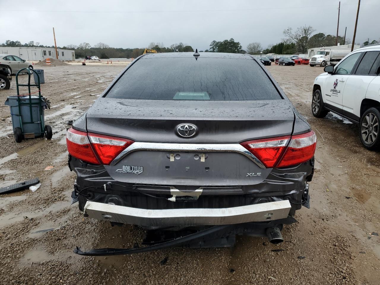 2017 TOYOTA CAMRY LE - Фото 6