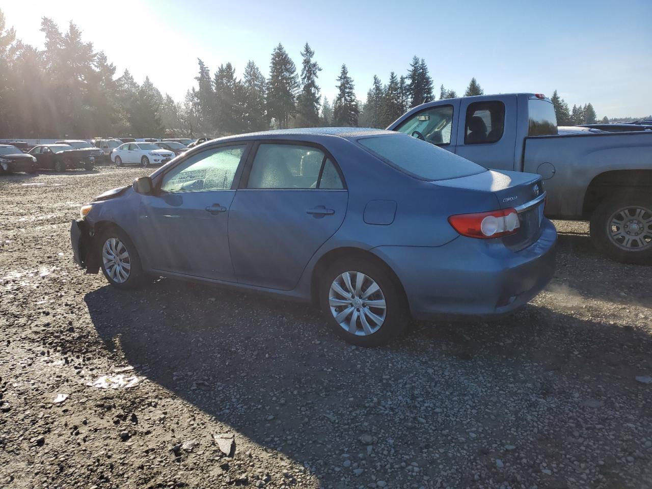 2013 TOYOTA COROLLA BA - Фото 2
