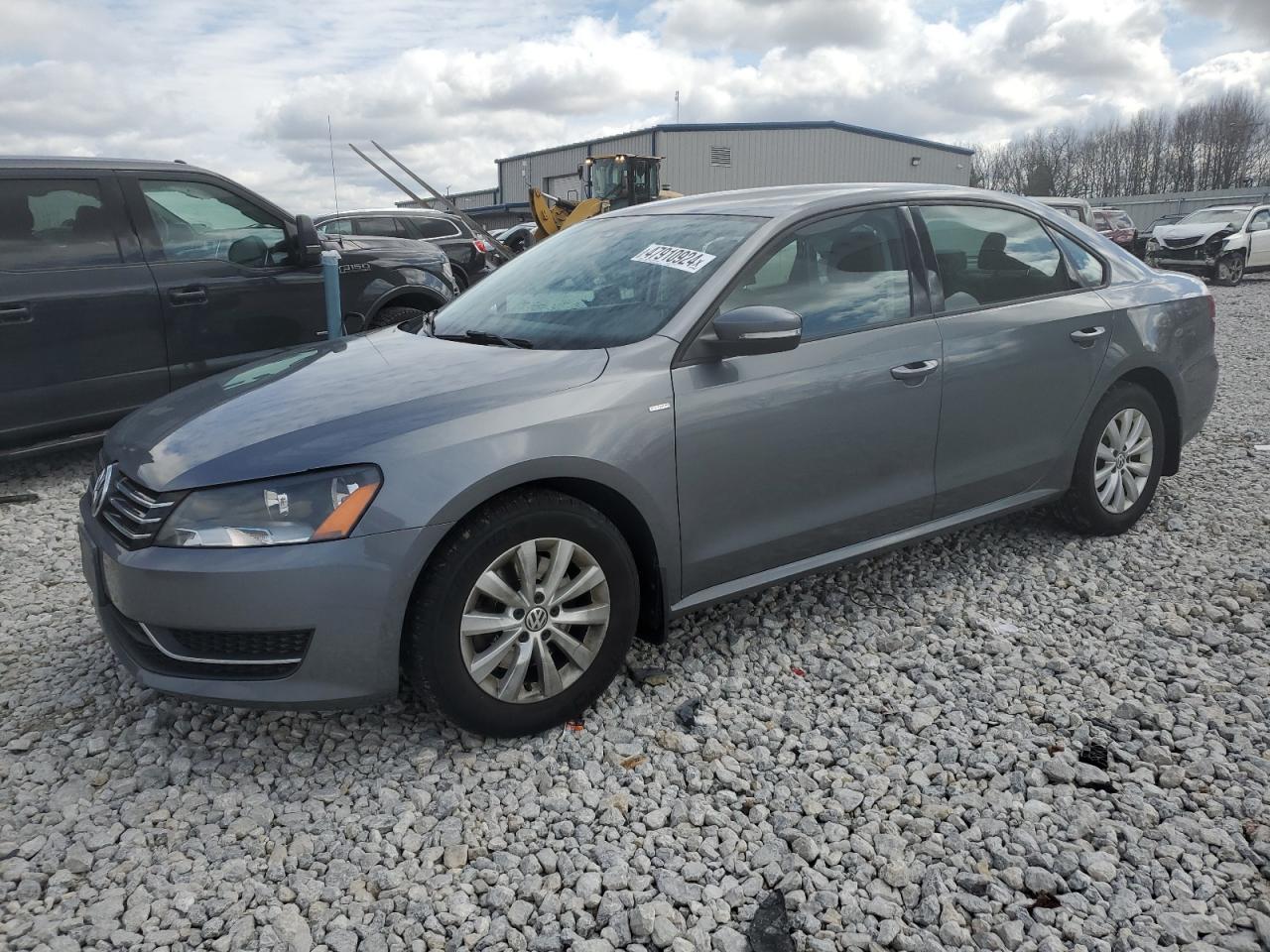 2015 VOLKSWAGEN PASSAT S