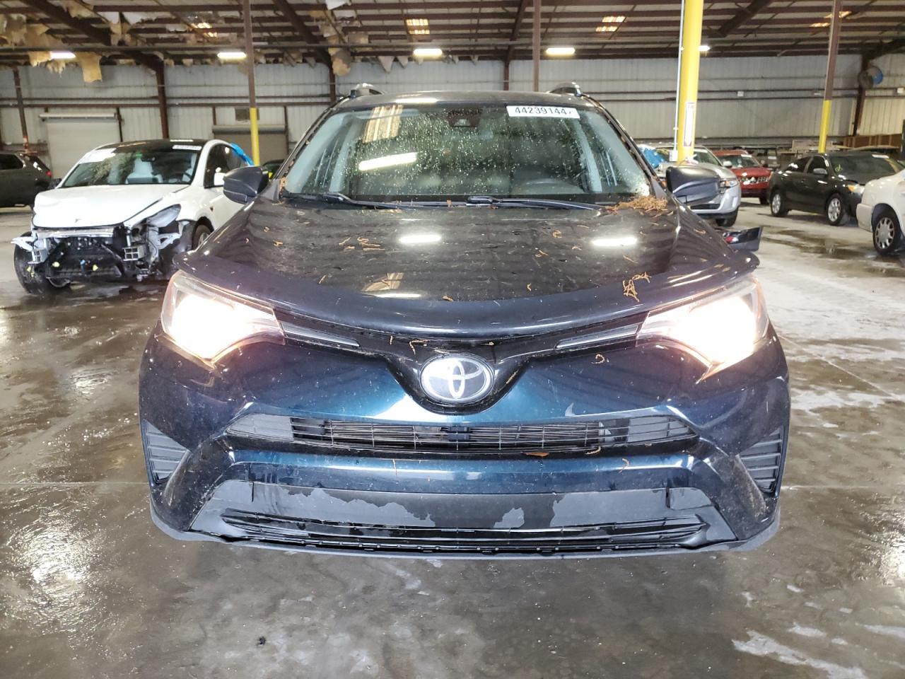 2017 TOYOTA RAV4 LE - Image 5