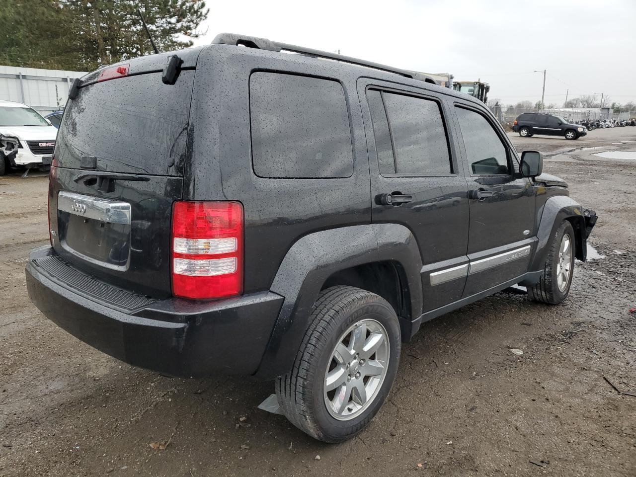2012 JEEP LIBERTY SP - Фото 3