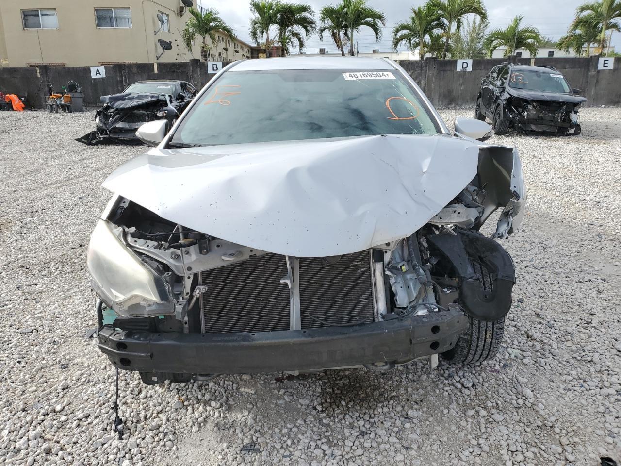 2014 TOYOTA COROLLA L - Фото 5