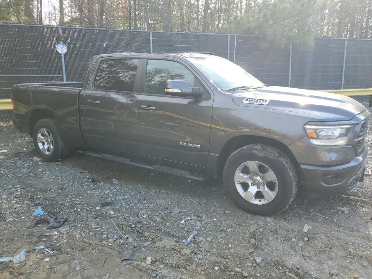 2019 RAM 1500 BIG H - Фото 4
