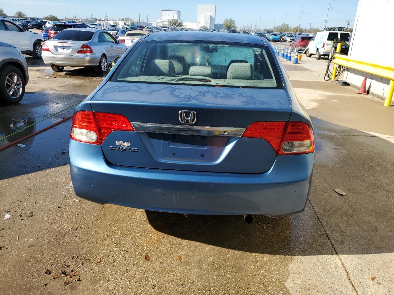 2011 HONDA CIVIC LX - Image 6
