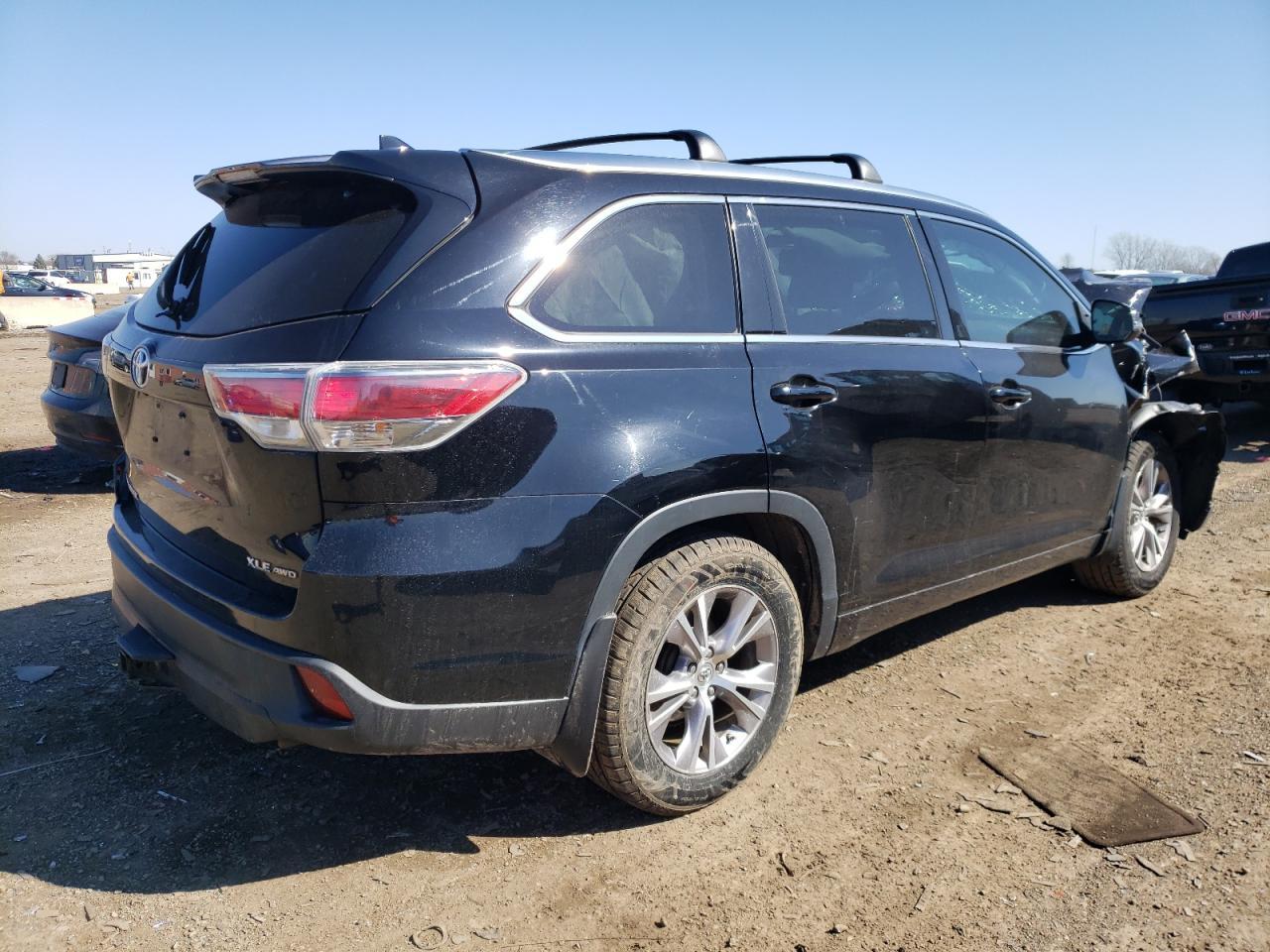 2015 TOYOTA HIGHLANDER - Фото 3