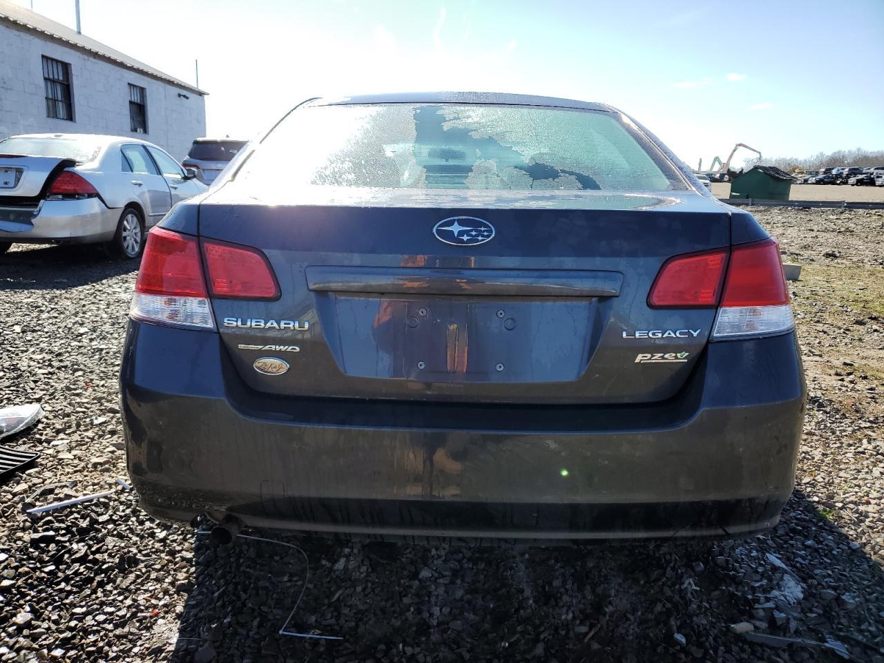 2012 SUBARU LEGACY 2.5 - Image 6